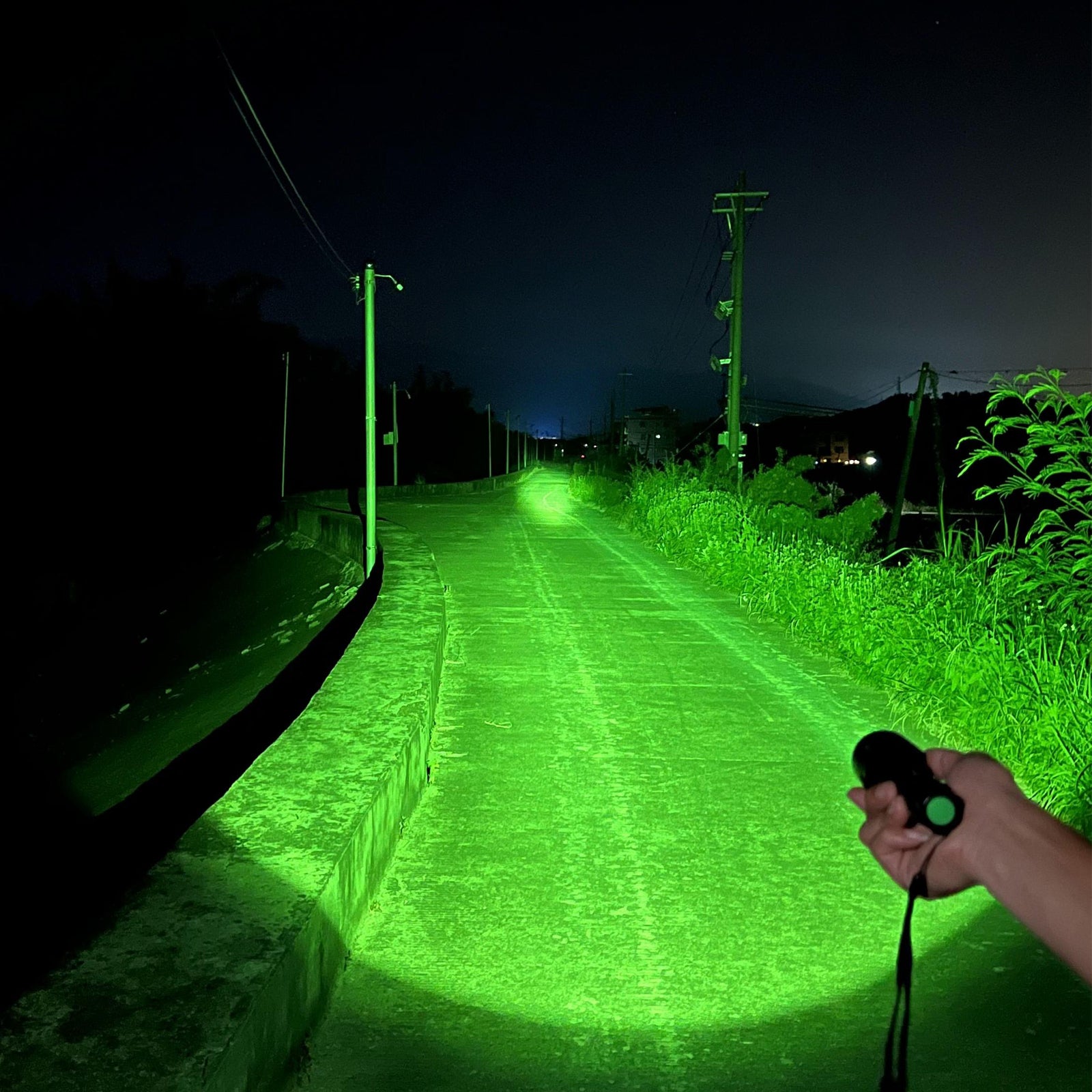 Anekim UC20 Green Hunting Light with 2000 Lumens, 18650 battery